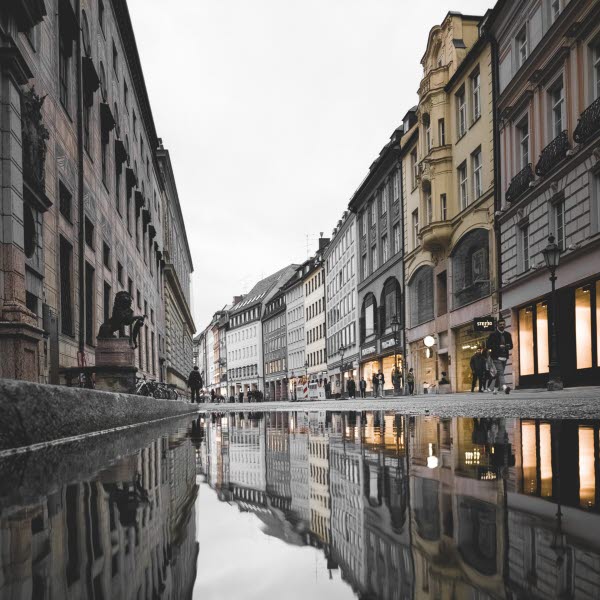 MUNICH_marvin-van-beek-sNredzVRbCA-unsplash.jpg MUNICH_marvin-van-beek-sNredzVRbCA-unsplash.jpg