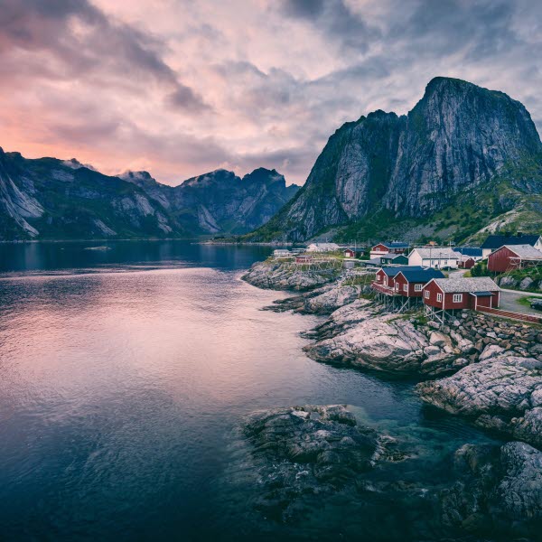 NORWAY yuriy-garnaev-fcDnEf0TUV0-unsplash.jpg NORWAY yuriy-garnaev-fcDnEf0TUV0-unsplash.jpg
